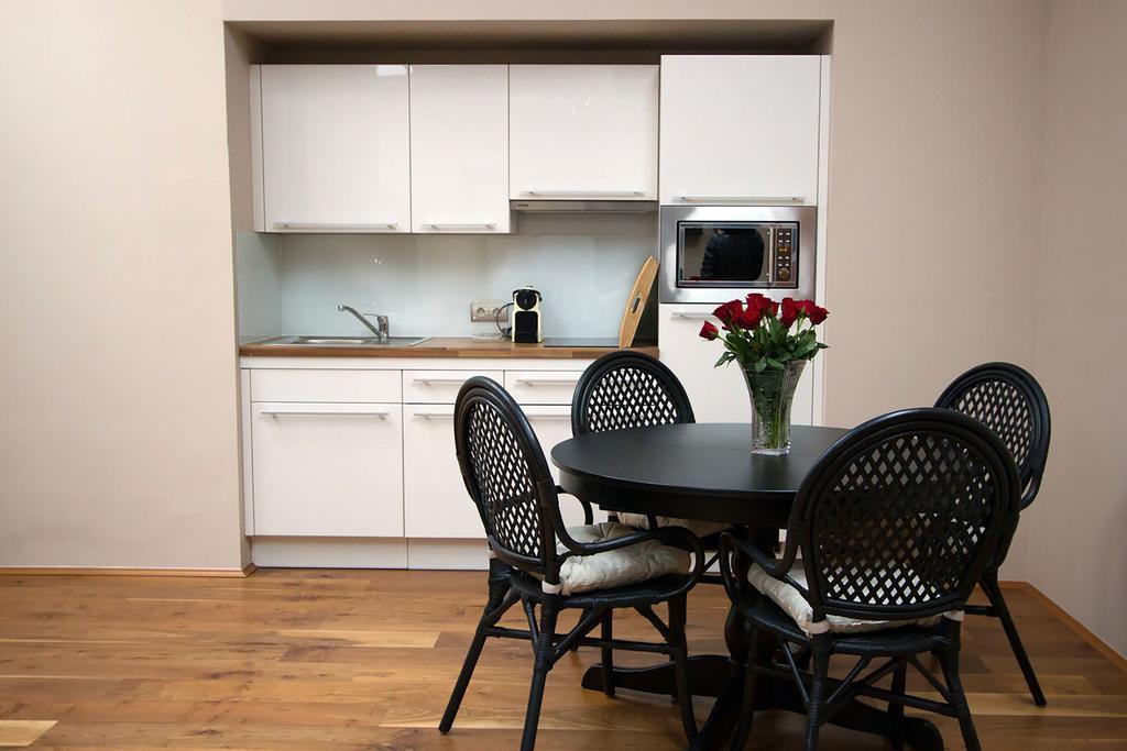 Vienna Suites Apartment